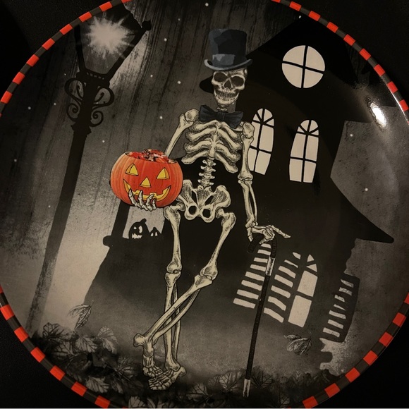Set of (2) Classy Mr. & Mrs. Skeleton Halloween Plates - Picture 7 of 12
